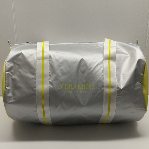 🍀 Shiseido 🍀 Foldable Gym Travel Duffel Bag Silver NEW Auth 🍀 - Picture 1 of 7